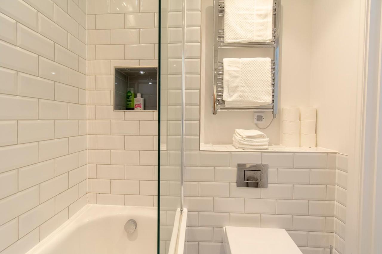 Modern 1 Bed Flat 2 Mins Walk From Restaurants Bars Clubs & Beach! Wow! Apartment บอร์นมัธ ภายนอก รูปภาพ